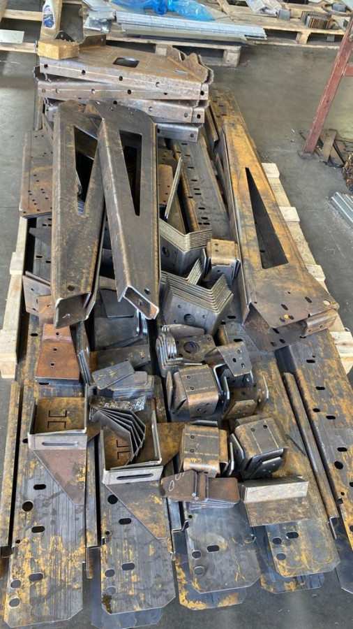 Гибка листовой нержавеющей стали от 3 м GM (115)